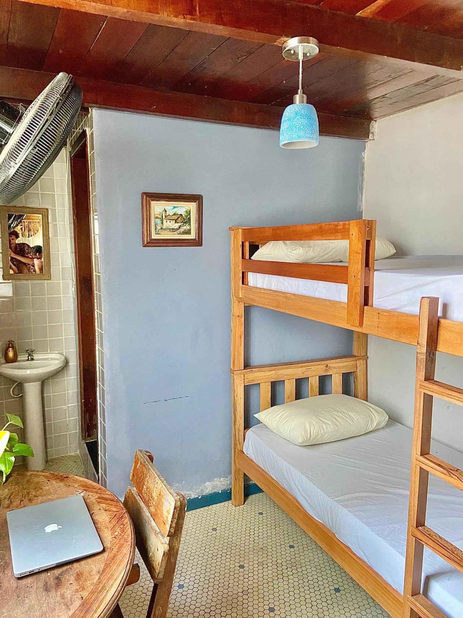 Casamarelo Hostel ซัลวาดอร์ ภายนอก รูปภาพ
