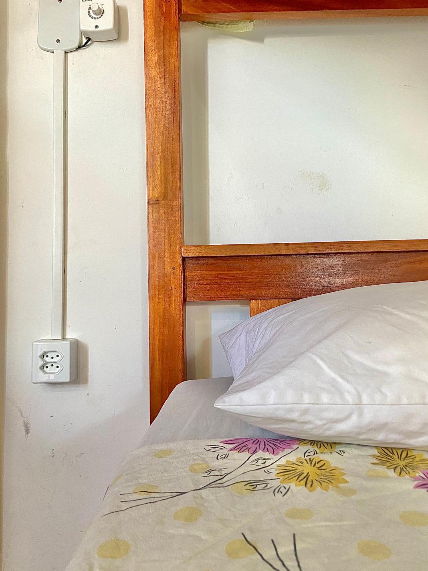 Casamarelo Hostel ซัลวาดอร์ ภายนอก รูปภาพ