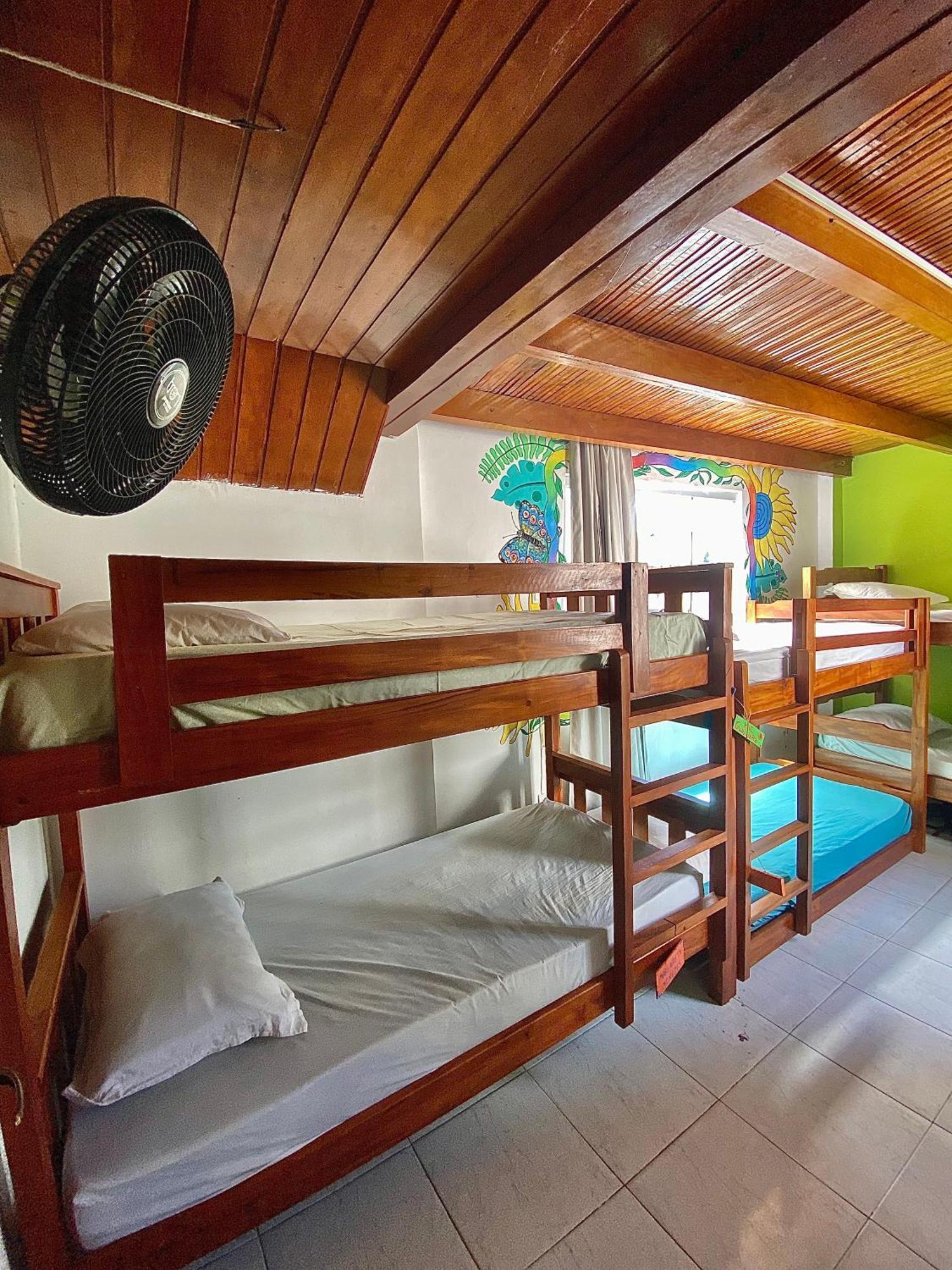 Casamarelo Hostel ซัลวาดอร์ ภายนอก รูปภาพ